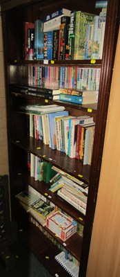 Lot 2235 - Books, fiction including Steele (Danielle),...