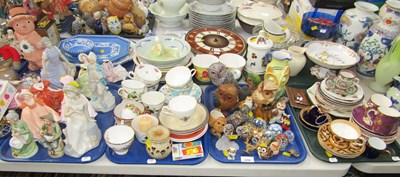 Lot 2258 - Ceramics, including Royal Worcester Primula...