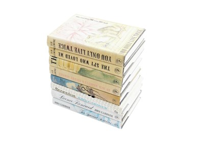 Lot 487 - James Bond hardback books, comprising Fleming...