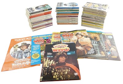 Lot 490 - A collection of Dr Who items, comprising...