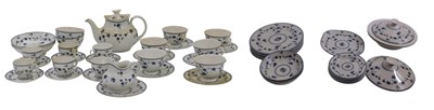 Lot 523 - A Royal Doulton Yorktown pattern blue and...