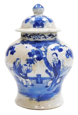 Lot 38 - A Qing dynasty late 19thC blue and white...