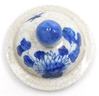 Lot 38 - A Qing dynasty late 19thC blue and white...