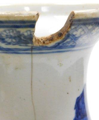 Lot 39 - A group of Qing dynasty late 18thC porcelain...