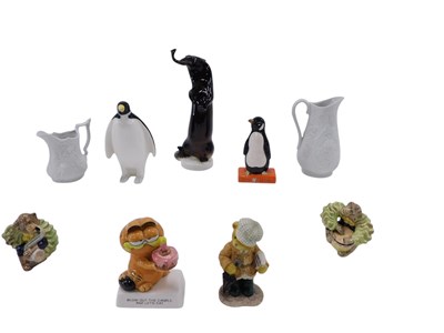 Lot 615 - A collection of ceramics, to include a Royal...