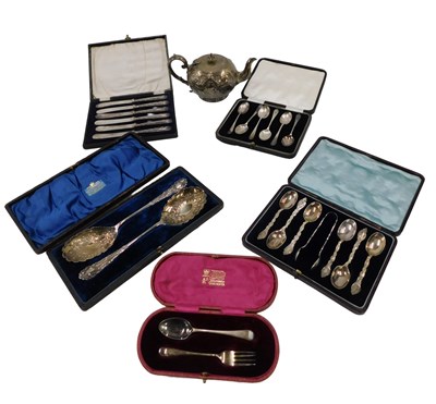 Lot 684 - A group of 19thC and later silver...
