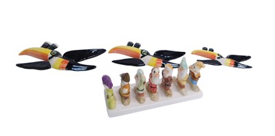 Lot 699 - A set of three reproduction Carltonware...