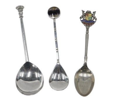 Lot 762 - An Elizabeth II silver commemorative spoon,...