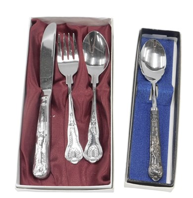 Lot 768 - A silver handled preserve spoon, and a set of...