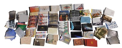 Lot 215 - Stamps.- GB.- Royal Mail Presentation Packs.-...