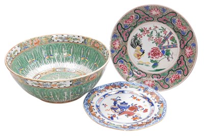 Lot 46 - A Qing dynasty late 18thC clobbered blue and...