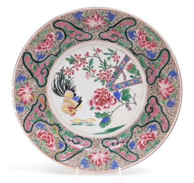 Lot 46 - A Qing dynasty late 18thC clobbered blue and...