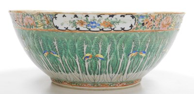 Lot 46 - A Qing dynasty late 18thC clobbered blue and...