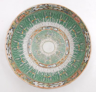 Lot 46 - A Qing dynasty late 18thC clobbered blue and...