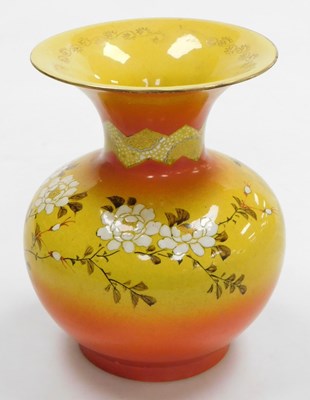 Lot 29 - A Qing dynasty late 18thC famille verte and...