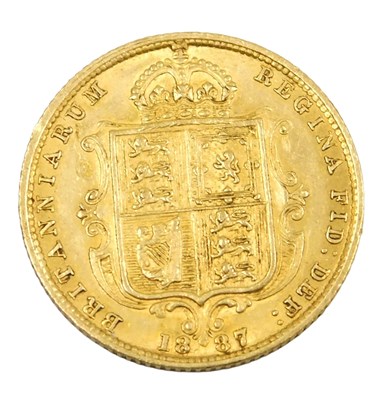 Lot 104 - A Queen Victoria gold half sovereign 1887, 4.0g.