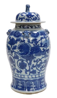 Lot 84 - A Qing dynasty 19thC blue and white porcelain...