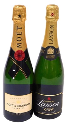 Lot 275 - A bottle of Moet & Chandon Imperial Brut...
