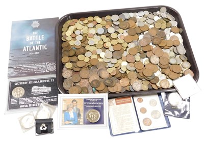 Lot 603 - A collection of modern one pound and two pound...