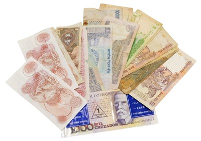 Lot 606 - Three ten shilling banknotes, together with...