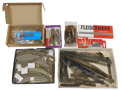 Lot 282 - Fleischmann Piccolo track and...