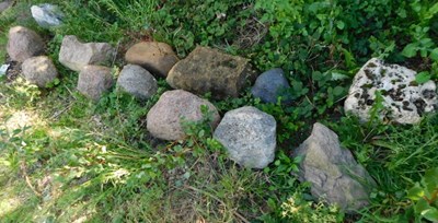 Lot 1121 - A group of granite and other stone...