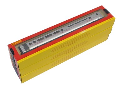 Lot 348 - Hornby OO gauge rolling stock, including R451...