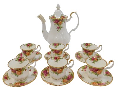 Lot 288 - A Royal Albert Old Country Roses porcelain...