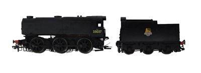 Lot 383 - A Hornby OO gauge class Q1 locomotive, 0-6-0,...