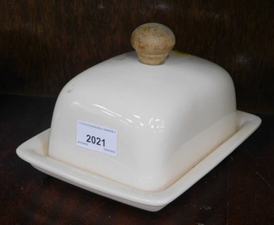 Lot 2021 - A large cheese dish and cover.