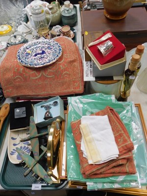 Lot 2060 - Sundry items, including textiles, towels,...