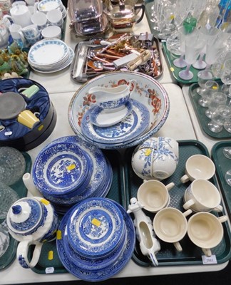 Lot 2063 - Old Willow pattern dinnerware, including...