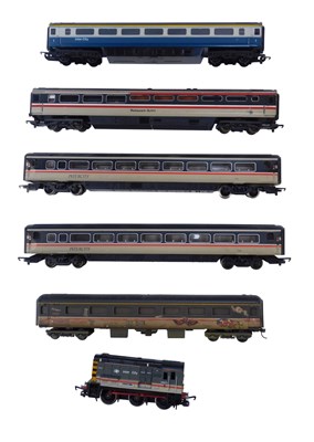 Lot 464 - Lima and Hornby OO gauge locomotive and...