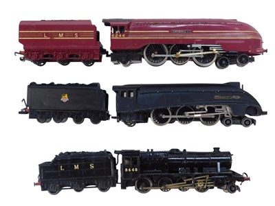 Lot 465 - Hornby Dublo and Triang OO gauge locomotives,...