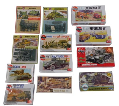 Lot 487 - Airfix model kits, including Airfix A02338...