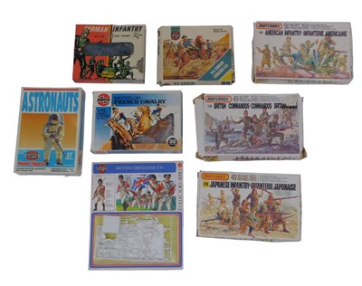 Lot 492 - Various Airfix and Matchbox figures, including...