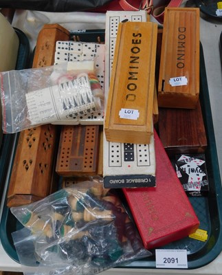 Lot 2091 - Games, to include dominoes, cribbage,...