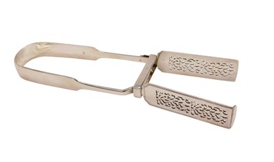 Lot 105 - A pair of Victorian silver asparagus tongs, of...