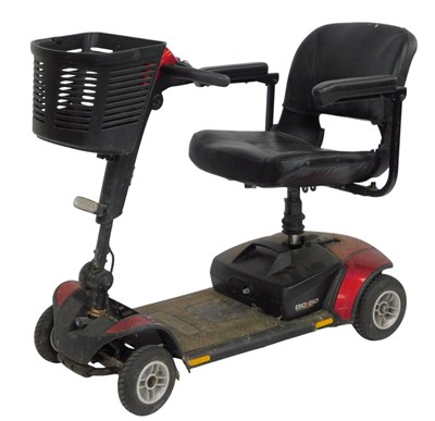 Lot 552 - A GoGo Elite Traveller LX mobility scooter,...