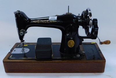 Lot 2209 - A manual Singer sewing machine.