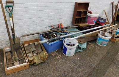 Lot 1137 - Various hand tools, including saws, vices, etc,...