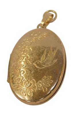 Lot 594A - A 9ct gold oval photo locket, engraved with a...