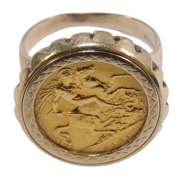 Lot 6 - A George V half gold sovereign signet...