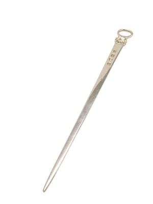 Lot 183 - A William IV silver meat skewer, with hook and...