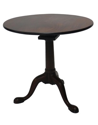 Lot 3 - A George III mahogany supper table, with plain...