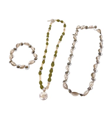 Lot 475 - Two Yvone Christa jewellery items, comprising...