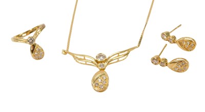 Lot 239 - A gold plated Eastern jewellery suite,...