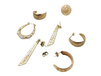 Lot 279 - Assorted 9ct gold and other earrings,...