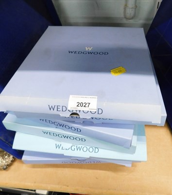 Lot 2027 - A collection of collectable Wedgwood plates,...