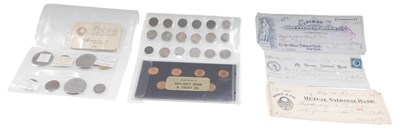 Lot 598 - A group of United States coinage, comprising...